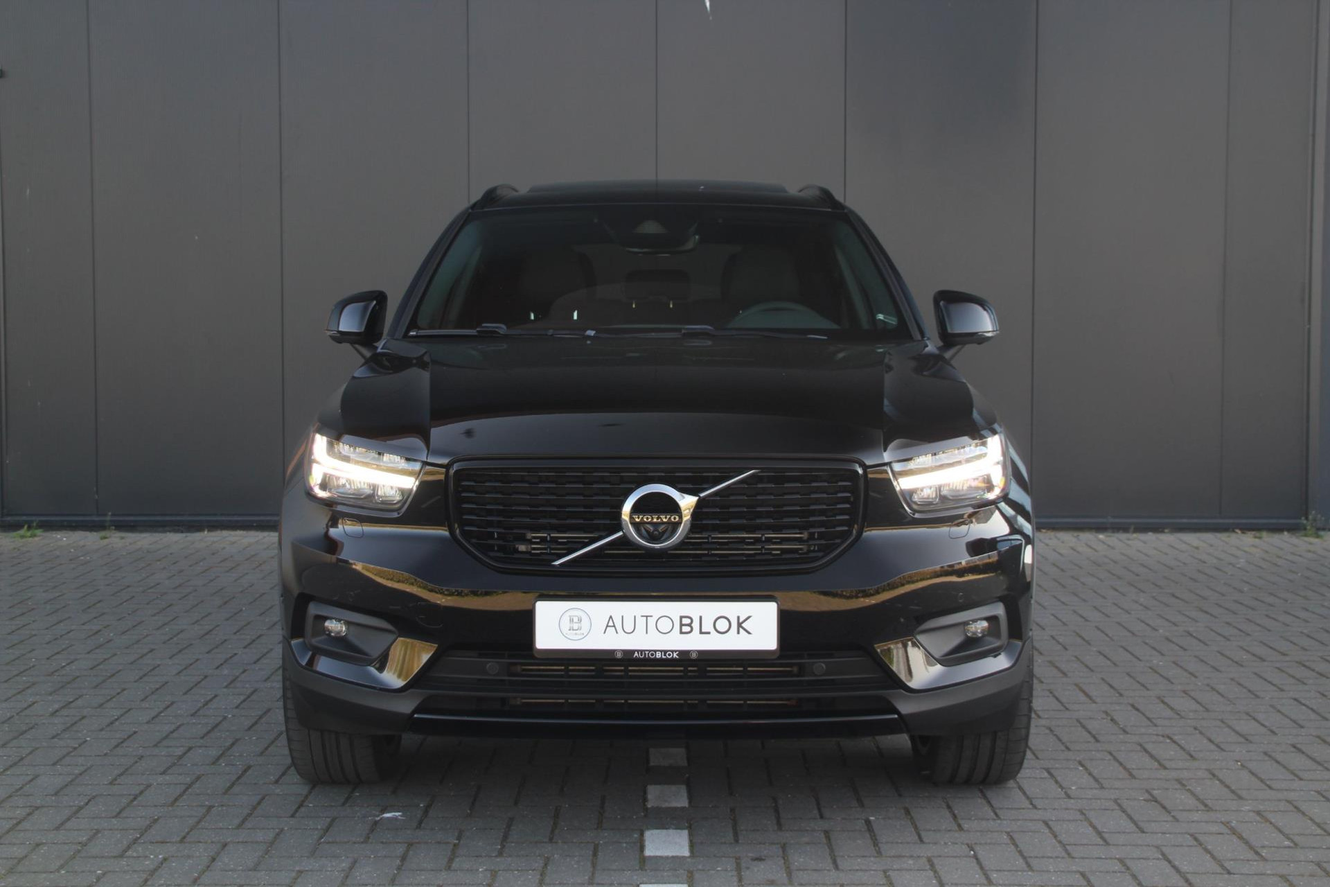 44247336-4.jpg